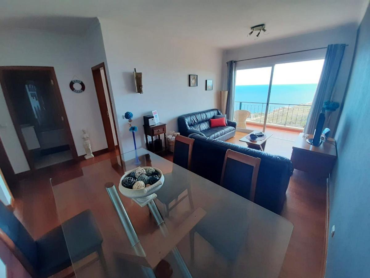 2 Bedrooms Appartement At Canico 200 M Away From The Beach With Sea View Furnished Balcony And Wifi Экстерьер фото